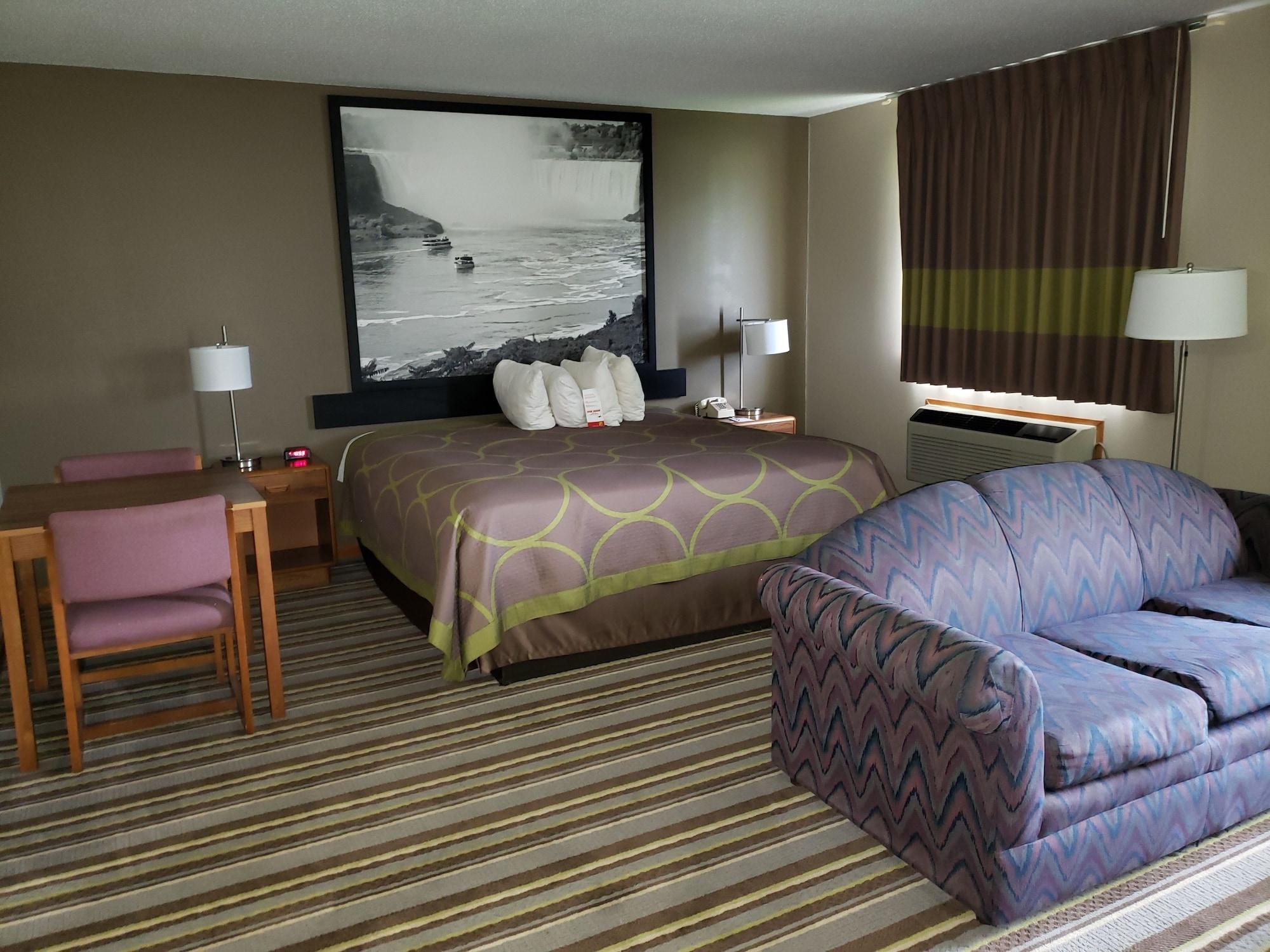 Super 8 By Wyndham Gilman Hotel Buitenkant foto